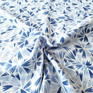 Blue Geometric Organic Cotton Batiste, Lightweight Fabric in blue and white, HELLY, semi sheer, summer fabric, blouse material, by the yard bild 2