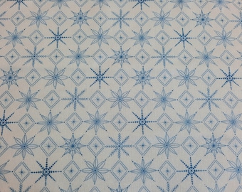 Snowflakes Ivory Organic Cotton Quilting Fabric, Blue and Ivory snowflake Fabric, Holiday, Warm and Cozy, Modern Christmas Fabric, cloud9