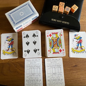 Vintage Whist-Karten und Poker-Würfel im Etui