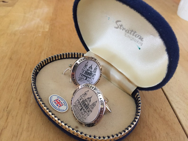 Vintage Stratton Cuff Links Prince Charles & Lady Diana in Original Box Collectable image 1