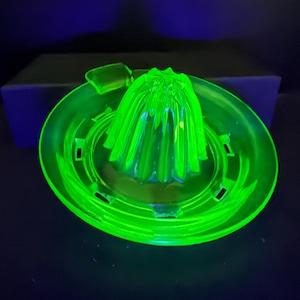 Vaseline Glass Juicer, Depression Glass, Uranium Glass, Citrus Juicer / Reamer 1930s