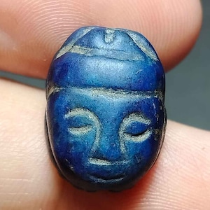 Przedmiot kolekcjonerski, unikatowy rzadki, powodzenia, niesamowity koralik, lapis lazuli, rzeźbiona twarz mężczyzny, twarz małego chłopca, koralik skarabeusza, BC240140, darmowa wysyłka