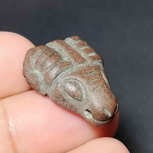 Kolekcjonerski, Amulet Koralik, Koralik Zodiaku, Koziorożec, Powodzenia, Brązowy Kamień, Rzeźbione Zwierzę, Twarz Kozy, BC241207, Amulet Antyczny, Darmowa Wysyłka