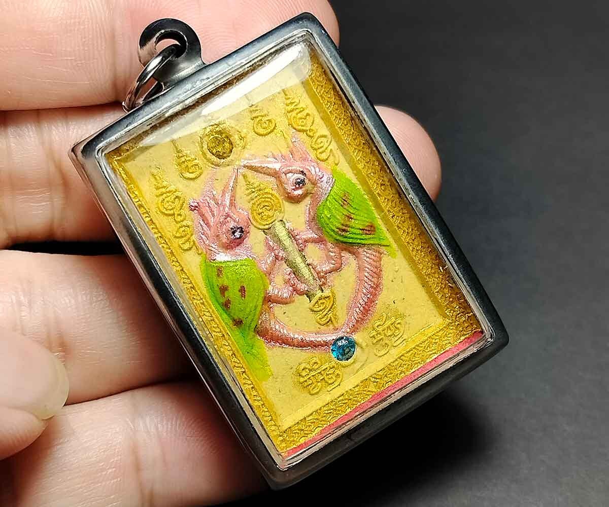 蝶の王様タイのお守りペンダント、クルバ・クリッサナ、チャーム