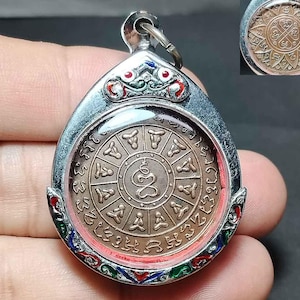 Tajski Amulet Wisiorek, Cztery Szlachetne Prawdy, Luang Pu Jai, Płatki Lotosu, Okrągła Moneta, Dharmachakra, Yantra, Ochrona, Powodzenia, Darmowa Wysyłka