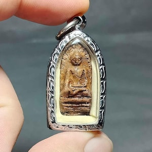 Kleine hanger, Thaise amulethanger, Phra Rod, poederamulet, charmant, rijkdom, geluk, beschermen, PD250608, antiek amulet, gratis verzending