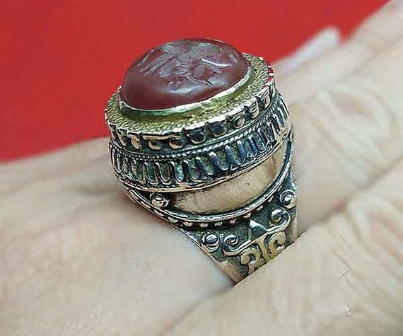 Beauteous Rare Vintage Agate Red Stone Intaglio Bi