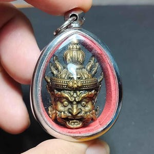 Thai Amulet Pendant, Unique Rare, Beauty, Art Thai, Giant&#39;s Head, Thao Wessuwan, God of Wealth, Power, Protection, PD250203, Free Shipping