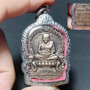 タイのお守りペンダント、美しいペンダント、お守り仏、Lp Luang Pu Thuad、守護、幸運、富、成功、PD241212、送料無料