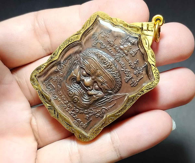 1 Pcs. Thai Amulet Pendant, Talisman Yantra, Giant, Phra Pirap, Maharaj, Help Protecting From Evils, Increase Money, Good Luck For Owner image 4