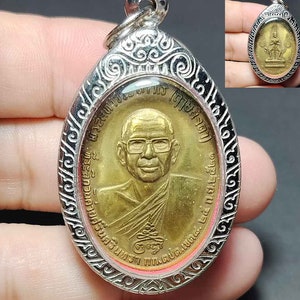 Tajski Amulet Wisiorek, Luang Por Ruesi Lingdam, Thao Wessuwan, Powodzenia, Bogactwo, Dobry Biznes, PD250513, Darmowa Wysyłka