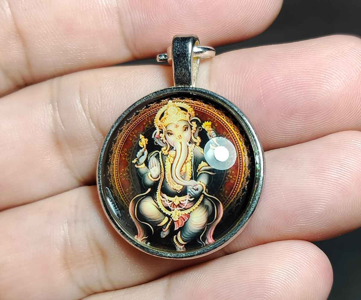 ガネーシャペンダント：ヒンドゥー教の成功の神のお守り、ロープ