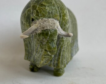 Inuit carving serpentine muskox green stone