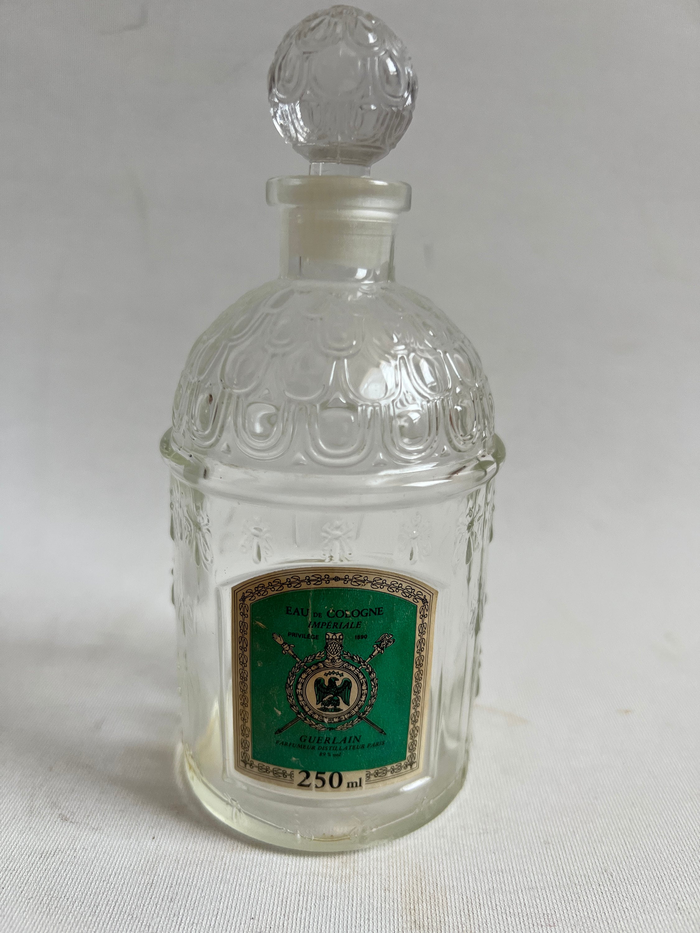 希少 GUERLAIN ゲラン インペリアル 1000ml ゴールド ビーボトル