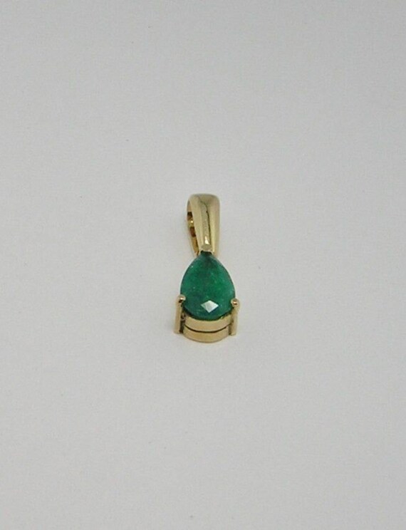 Colombian Emerald Pear Shape Solitaire Pendant 2.… - image 8
