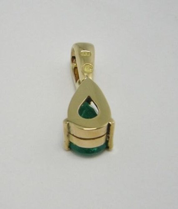 Colombian Emerald Pear Shape Solitaire Pendant 2.… - image 5