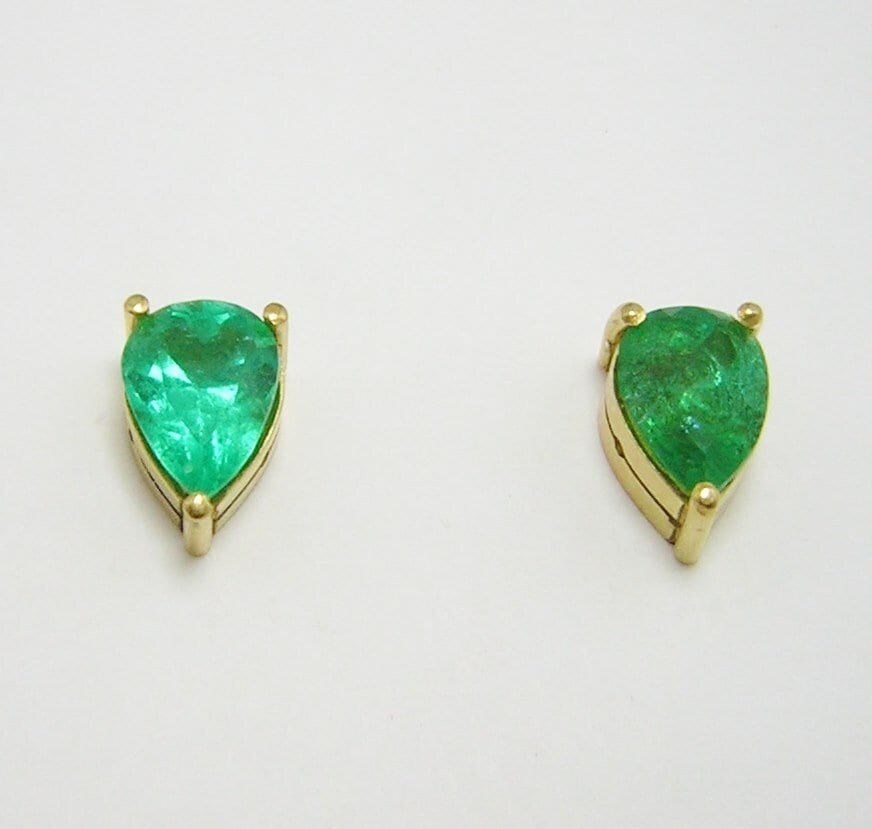 Cts Pear Shape Natural Colombian Emerald Stud Earrings Set in