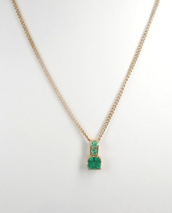 Colombian Emerald Pendant 1.30 Cts Set in 18K Gol… - image 3