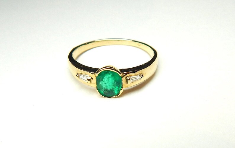 Colombian Emerald & Diamond Ring .60 Cts Oval Shape 18K Gold Size 7.25 US Muzo Mines image 9