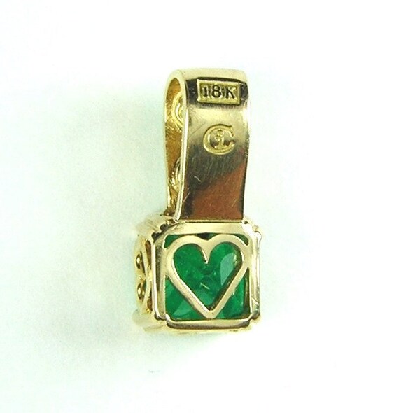 Colombian Emerald Pendant 1.30 Cts Set in 18K Gol… - image 10