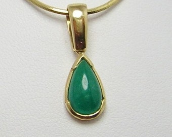 2.28 Pear Shape Cabochon Natural Colombian Emerald Set in 18K Yellow Gold Muzo Mines