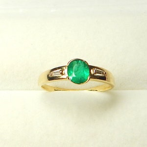 Colombian Emerald & Diamond Ring .60 Cts Oval Shape 18K Gold Size 7.25 US Muzo Mines image 8