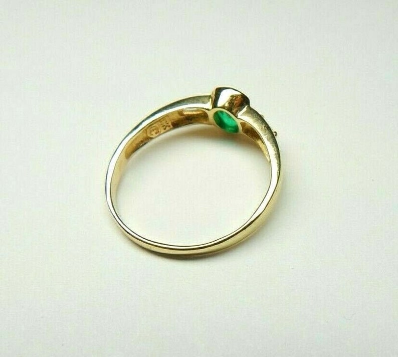 Colombian Emerald & Diamond Ring .60 Cts Oval Shape 18K Gold Size 7.25 US Muzo Mines image 4