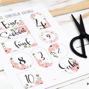 Könnte beinhalten: Ein druckbarer Countdown-Kalender für eine Hochzeit mit rosafarbenen Blumenmustern und den Zahlen 1 bis 10. Der Text "BRAUT-COUNTDOWN-KALENDER" befindet sich oben auf der Seite.