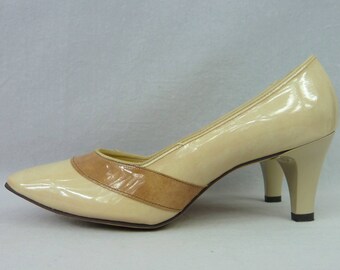 60s Brown Patent Pumps - Two Tone - Shiny Vinyl High Heels - Charm Step Shoes - Vintage 1960s - 6.5 6 1/2 M