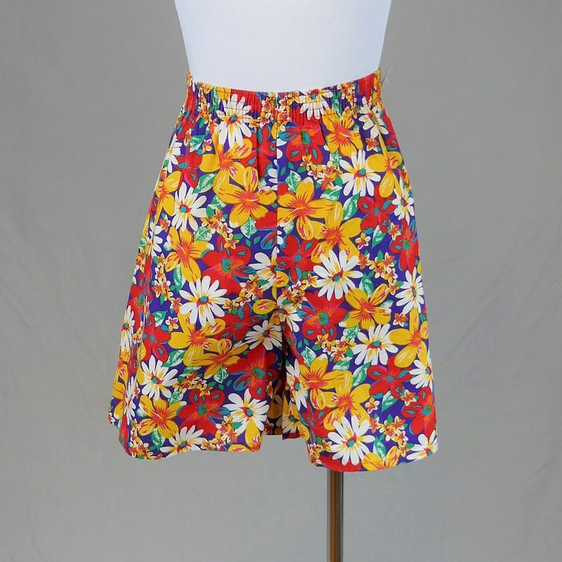 70s Vintage Easy Shorts Large Floral main image 0