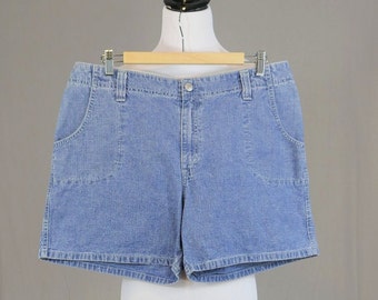 Vintage Levi's Jean Shorts - 35" waist mid-rise - Blue Cotton Denim - Vintage Y2K