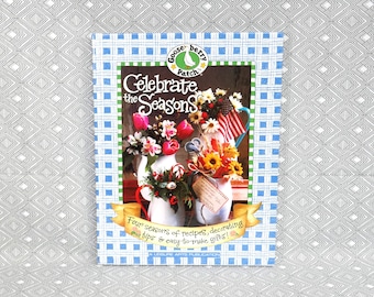 Gooseberry Patch Celebrate the Seasons (2002) - First Hardcover - Vintage Crafts and Cookbook Cook Book