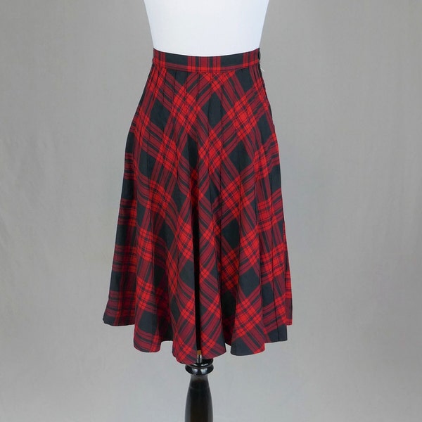 40s 50s Full Plaid Skirt - 26" waist - Red and Black - Pintuck Detail - Vintage 1940s 1950s
