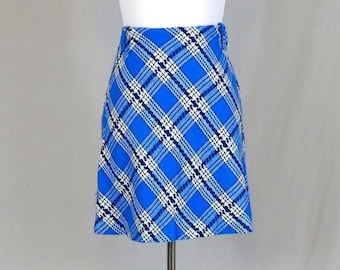 60s 70s Short Plaid Skirt - 25" waist - Blue and White - Side Metal Zipper - Juniors Schoolgirl Skirt - Vintage 1960s 1970s - XS S