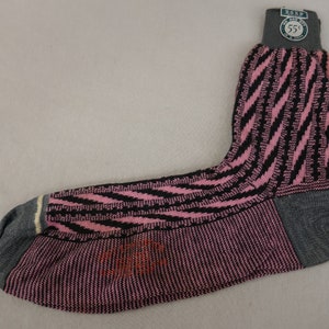 Men's Vintage Roxy Socks NOS NWT New Unworn Deadstock Pink Black and Gray Soft Spun Cotton Mid-Century Hosiery image 3