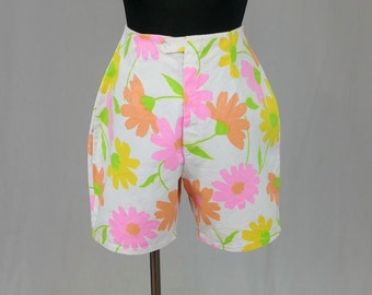 60s White Floral Shorts - 25.5" waist - Pink Yellow Green Orange Flowers - High Rise Waisted - Vintage 1960s - S