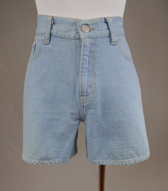 90s Y2K Levi's Jean Shorts - 29" waist - Light Bl… - image 3