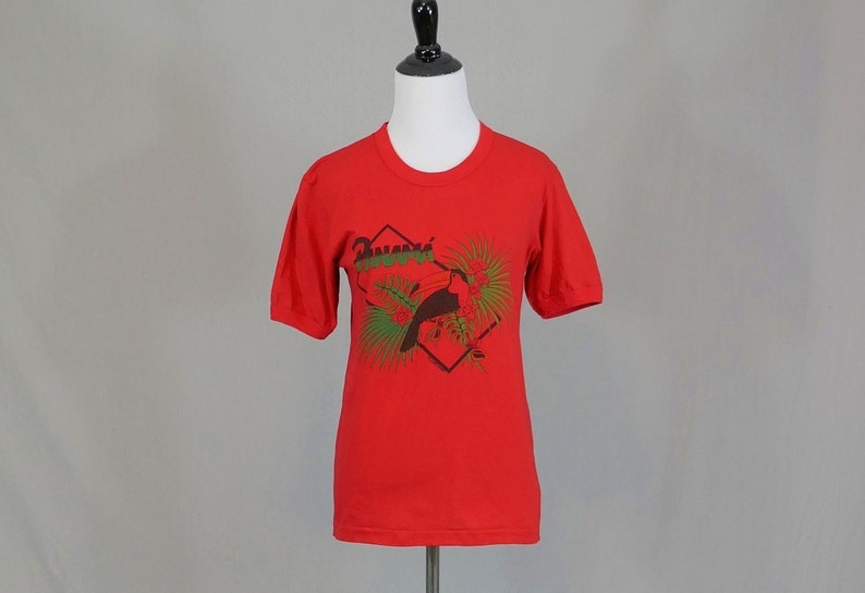80s Graphic Tee 1985 Panama Toucan T-shirt Red Green Black Vintage 1980s Tourist Top S image 1