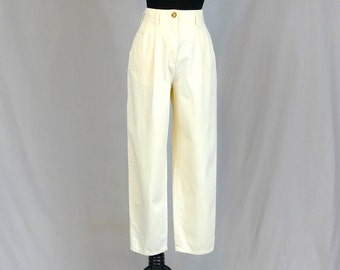 90s The Limited Chinos - 26" waist - Pleated Khakis Trousers Pants - All Cotton - Relaxed Tapered - Vintage 1990s - 27.5" inseam Petite