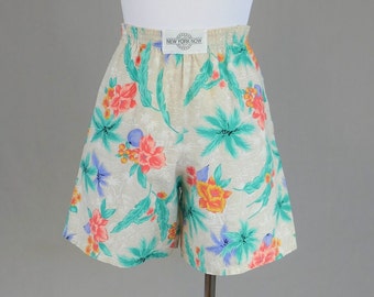 80s Tropical Print Shorts - Sz Small to Medium - Elastic Waist - High Rise - New York Now made in Japan - Vintage 1980s