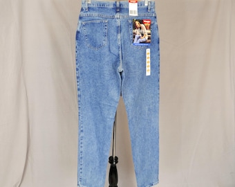 Vintage Wrangler NWT Jeans - 31" waist - Deadstock - Tapered Leg, High Rise, Relaxed Fit - Wrangler for Women - 34.25" inseam Tall