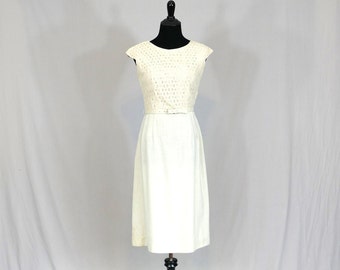 50s 60s Dress - Pale Tannish Gray - Linen Look w/ Lace Bodice - Louisa Alcott - Vintage 1950s 1960s - M