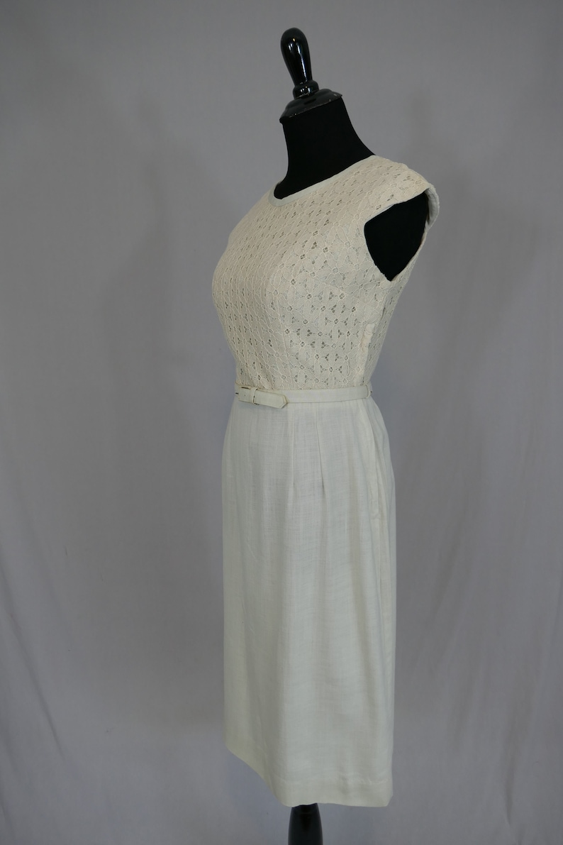 50s 60s Dress Pale Tannish Gray Linen Look w/ Lace Bodice Louisa Alcott Vintage 1950s 1960s M image 3