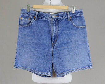 90s Y2K Levi's 550 Jean Shorts - 35" waist mid-rise - Blue Cotton Denim - Vintage 1990s Y2K