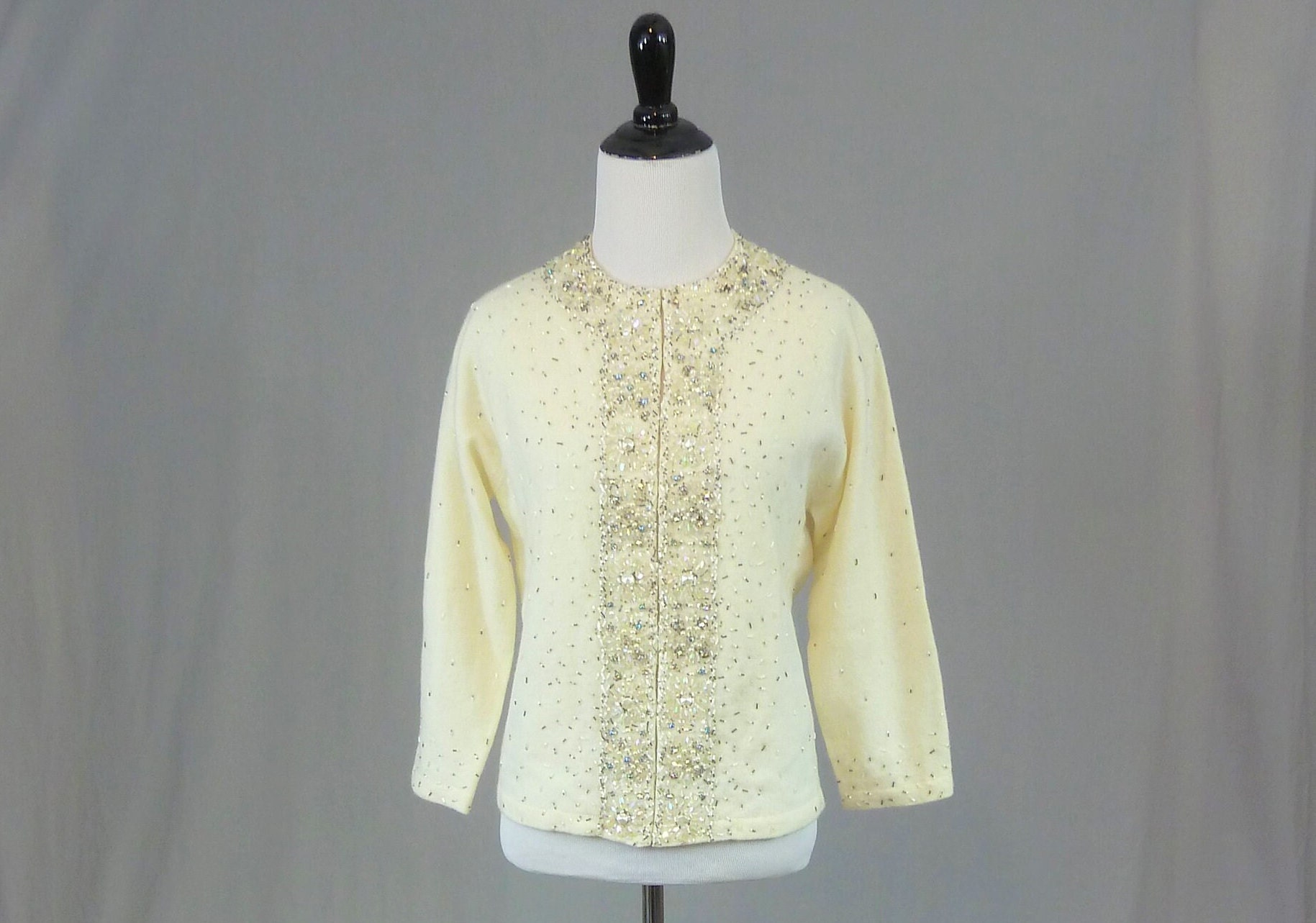 50s 60s Beaded Cardigan Sweater - Off-white Lambs Wool
