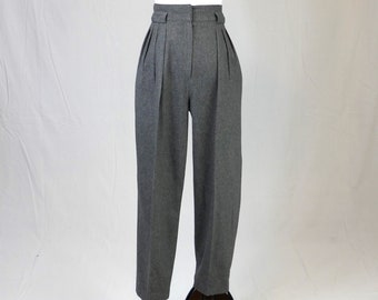 80s Gray Trousers - 28" waist - Pleated Front Pants - High Rise - Anne Klein II - Vintage 1980s - 28" inseam Petite Short