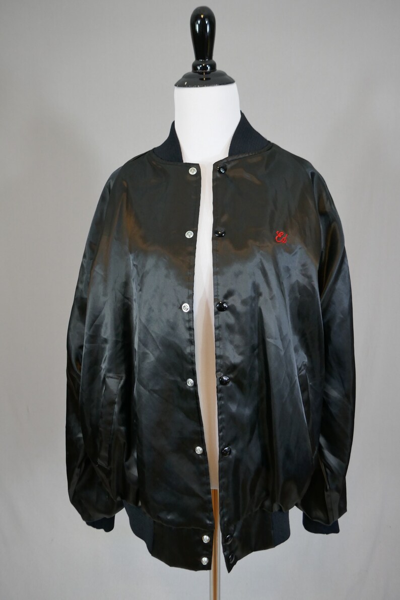 Ed's Vintage Chi-Chi's Satin Bomber Jacket Black with Red Snap Front Coat XL image 4