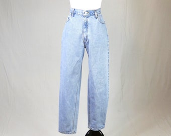 90s Y2K Levi's 550 Jeans - 30" waist - Blue Cotton Denim Pants - Vintage 1990s Relaxed Fit Tapered Leg - 28.5" inseam Short