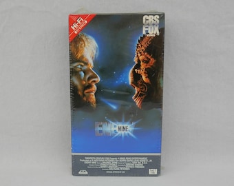 VHS tape of Enemy Mine (1985) - Classic Science Fiction Sci Fi 1980s Movie - 1986 CBS/Fox Video release in open shrink - plays great