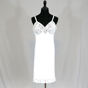 60s 70s Off-White Dress Slip - Sheer Floral Lace Cups & Trim - Nylon Full Slip - Formfit Rogers - Vintage 1960s 1970s - Size 38